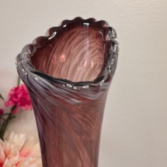 Vintage‎ Amethyst Hand Blown Glass Swing Vase Ruffled Top Purple Art Glass Decor - Picture 6 of 6